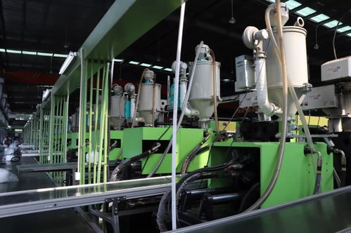 臨浦 從“跟跑”到“領(lǐng)跑”，科技創(chuàng)新為日用百貨產(chǎn)業(yè)插上騰飛之翼